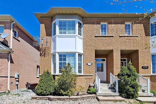 2368 Bur Oak Ave, House semidetached with 3 bedrooms, 4 bathrooms and 3 parking in Markham ON | Image 1