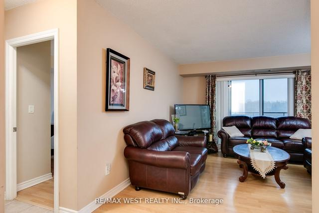 806 - 2088 Lawrence Ave, Condo with 2 bedrooms, 2 bathrooms and 1 parking in Toronto ON | Image 33