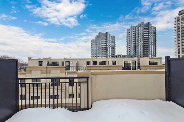 th19 - 7 Oakburn Cres, Townhouse with 3 bedrooms, 3 bathrooms and 2 parking in Toronto ON | Image 31