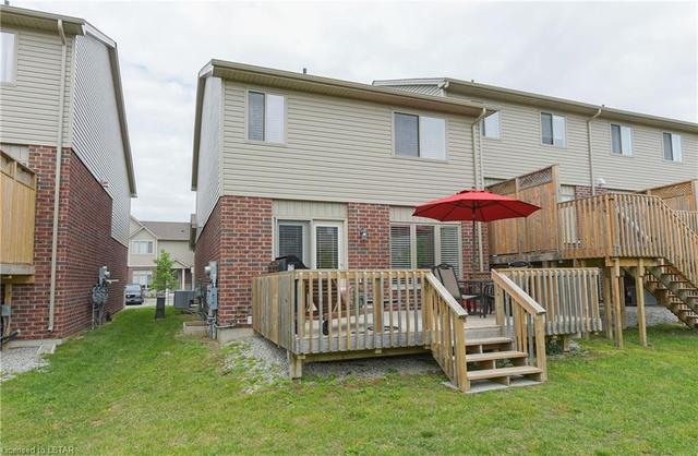153 - 1061 Eagletrace Drive, House attached with 3 bedrooms, 3 bathrooms and 3 parking in London ON | Image 33