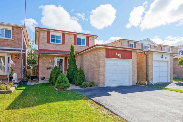 89 Cabernet Circ, House detached with 3 bedrooms, 2 bathrooms and 3 parking in Toronto ON | Image 12
