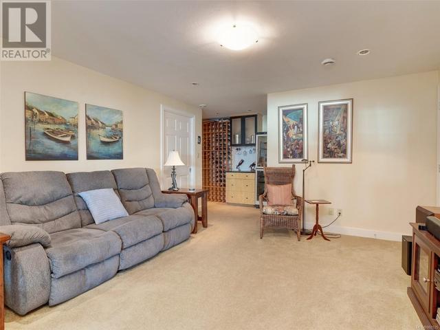 10 - 300 Plaskett Pl, House detached with 3 bedrooms, 5 bathrooms and 2 parking in Esquimalt BC | Image 38