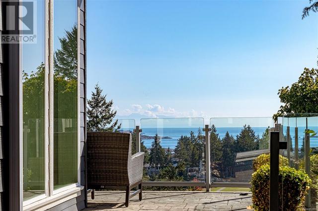 3554 Collingwood Dr, House detached with 3 bedrooms, 4 bathrooms and 2 parking in Nanaimo E BC | Image 33