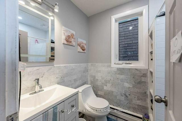 2453 St Clair Ave W, House detached with 5 bedrooms, 5 bathrooms and 6 parking in Toronto ON | Image 11
