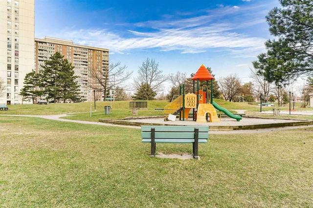 1210 - 21 Knightsbridge Rd, Condo with 3 bedrooms, 2 bathrooms and 1 parking in Brampton ON | Image 17