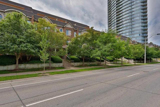 Th13 - 93 The Queensway Ave, Townhouse with 0 bedrooms, 1 bathrooms and null parking in Toronto ON | Image 2