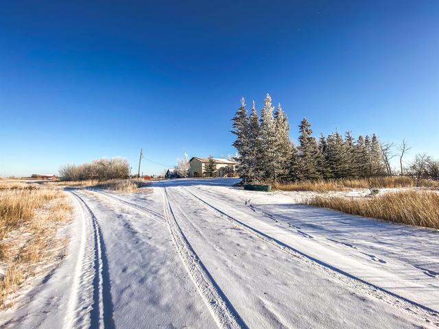 80301 Range Road 73, House detached with 3 bedrooms, 2 bathrooms and null parking in Saddle Hills County AB | Image 11