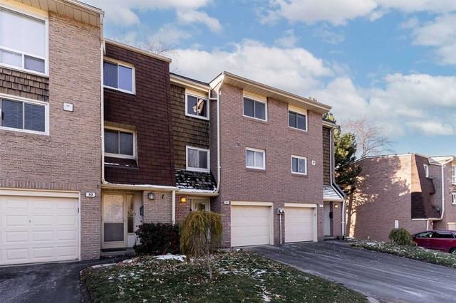 32 Rusty Crest Way, Townhouse with 3 bedrooms, 2 bathrooms and 2 parking in Toronto ON | Image 23