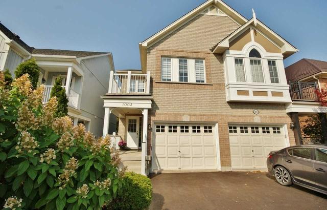 1063 Pepperidge Crossing, House semidetached with 3 bedrooms, 3 bathrooms and 3 parking in Mississauga ON | Image 1