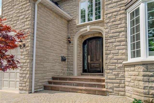 20 Winlock Park, House detached with 5 bedrooms, 6 bathrooms and 6 parking in Toronto ON | Image 2