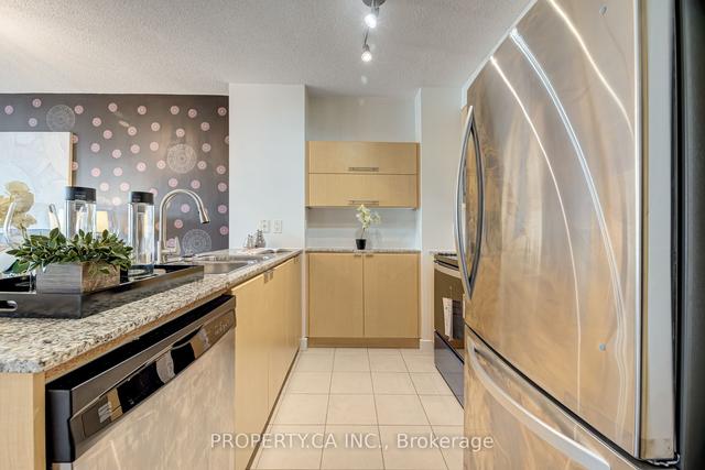 1107 - 11 Brunel Crt, Condo with 1 bedrooms, 1 bathrooms and 1 parking in Toronto ON | Image 4