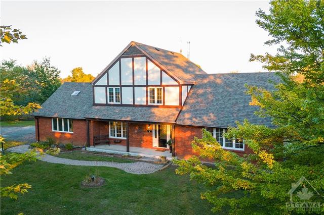 725 Mcfarlane Road, House detached with 4 bedrooms, 3 bathrooms and 12 parking in North Grenville ON | Image 25