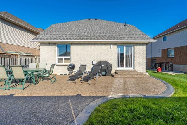 186 Locheed Dr, House detached with 3 bedrooms, 3 bathrooms and 6 parking in Hamilton ON | Image 26