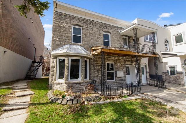 b - 45 St Andrew Street, Condo with 2 bedrooms, 1 bathrooms and 1 parking in Ottawa ON | Card Image
