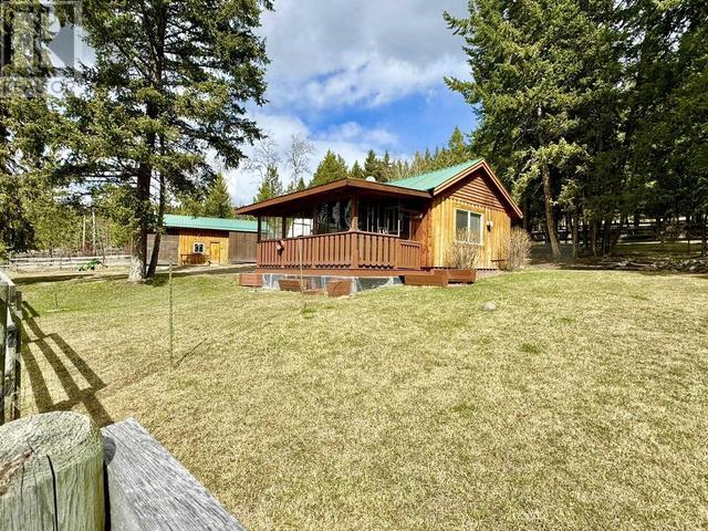 6389 Highland Crescent, House detached with 1 bedrooms, 1 bathrooms and null parking in Cariboo L BC | Image 4