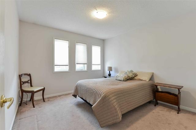 186 Hawkview Blvd, House attached with 3 bedrooms, 3 bathrooms and 3 parking in Vaughan ON | Image 7