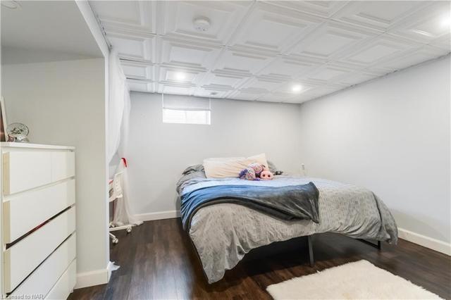 Here is bedroom #1 on this level | Image 27
