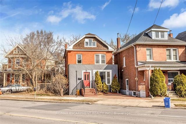 1537 King St E, House detached with 3 bedrooms, 2 bathrooms and 1 parking in Hamilton ON | Image 12