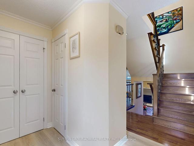 171 Hidden Tr, House semidetached with 3 bedrooms, 3 bathrooms and 4 parking in Toronto ON | Image 36