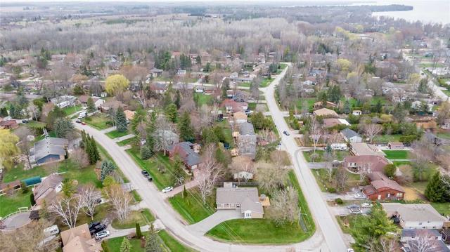 1124 Parkway Dr, House detached with 3 bedrooms, 2 bathrooms and 8 parking in Innisfil ON | Image 32