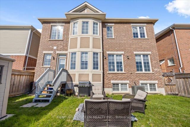 1436 Connaught Terr, House detached with 4 bedrooms, 5 bathrooms and 4 parking in Milton ON | Image 33