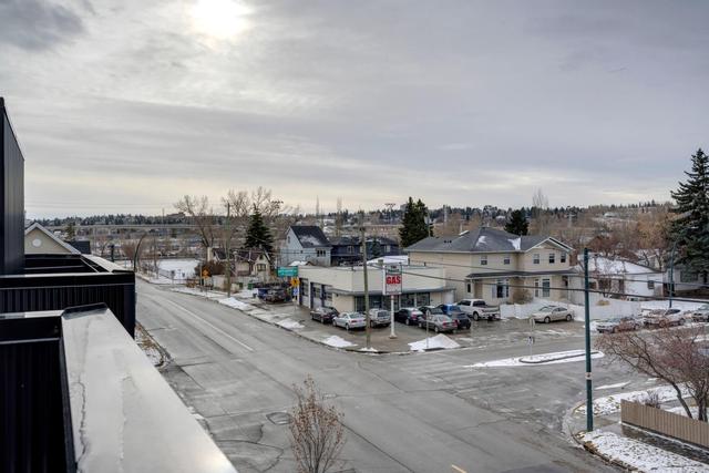60 19 Street Nw, Home with 3 bedrooms, 3 bathrooms and 1 parking in Calgary AB | Image 32