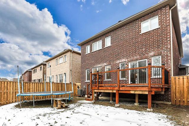 13 Upperview Pl, House detached with 4 bedrooms, 4 bathrooms and 4 parking in Whitby ON | Image 33
