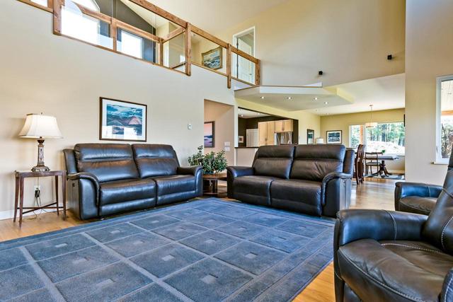 330 Sasquatch Trail, House detached with 3 bedrooms, 3 bathrooms and 2 parking in Okanagan Similkameen A BC | Image 7