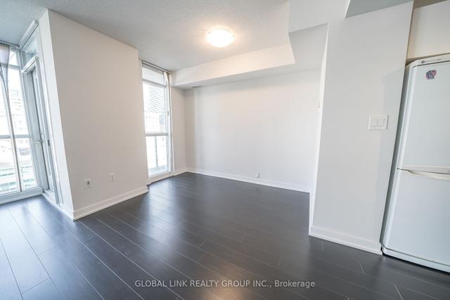 642b - 15 Iceboat Terr, Condo with 1 bedrooms, 1 bathrooms and 0 parking in Toronto ON | Image 4