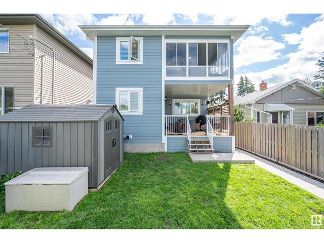 9322 81 Av Nw, House detached with 4 bedrooms, 3 bathrooms and 5 parking in Edmonton AB | Image 31