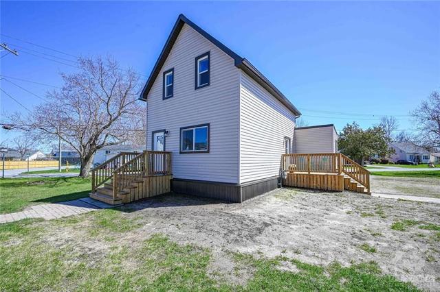 Newly renovated 3 bedroom home. | Image 2