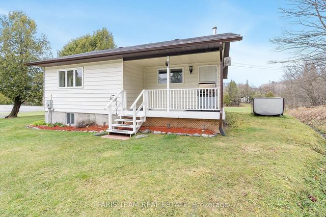 949 Raymond Rd, House detached with 1 bedrooms, 1 bathrooms and 41 parking in Muskoka Lakes ON | Image 11
