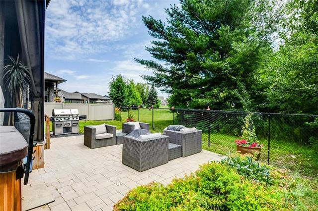 226 Royal Landing Gate, House detached with 4 bedrooms, 3 bathrooms and 3 parking in North Grenville ON | Image 28
