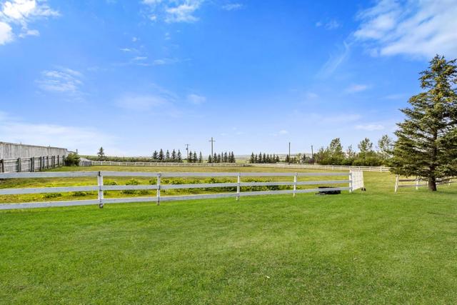 386164 16 Street W, House detached with 5 bedrooms, 3 bathrooms and 10 parking in Foothills County AB | Image 41