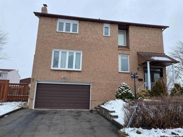 64 Tambrook Dr, House detached with 3 bedrooms, 3 bathrooms and 4 parking in Toronto ON | Image 1