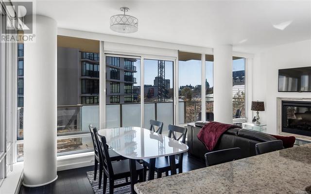 402 - 708 Burdett Ave, Condo with 2 bedrooms, 2 bathrooms and 1 parking in Victoria BC | Image 7