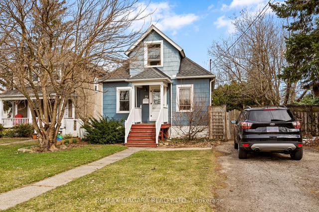 88 York St, House detached with 3 bedrooms, 1 bathrooms and 2 parking in St. Catharines ON | Image 12