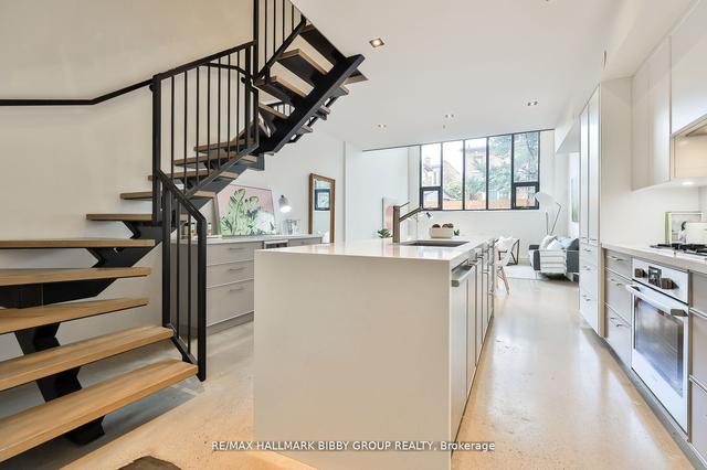 th11 - 50 Bartlett Ave, Townhouse with 2 bedrooms, 3 bathrooms and 2 parking in Toronto ON | Image 4