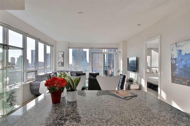 2506 - 28 Linden St, Condo with 2 bedrooms, 2 bathrooms and 1 parking in Toronto ON | Image 6