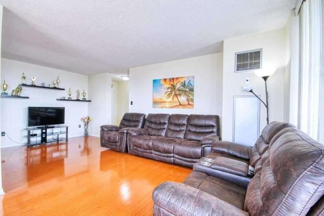 809 - 410 Mclevin Ave, Condo with 2 bedrooms, 2 bathrooms and 1 parking in Toronto ON | Image 12
