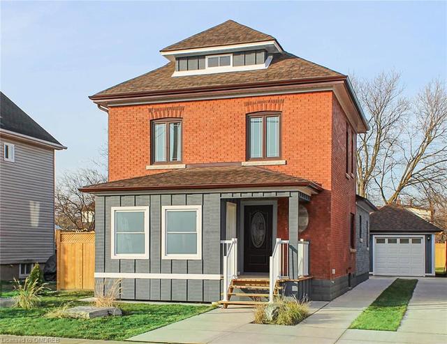 4655 Third Avenue, House detached with 3 bedrooms, 2 bathrooms and 3 parking in Niagara Falls ON | Image 1