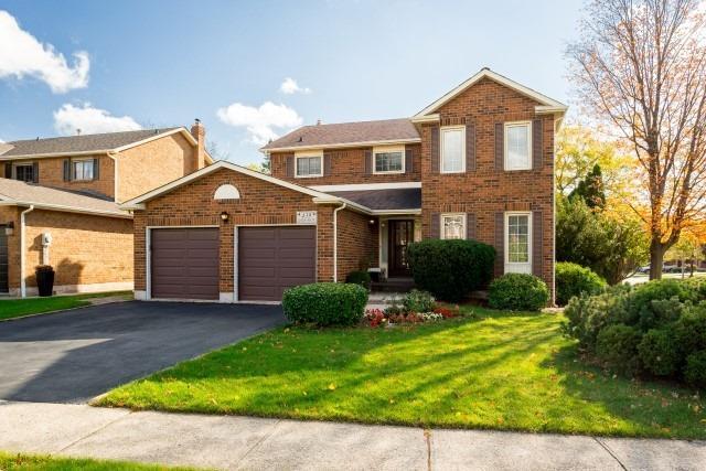 439 Golden Oak Dr, House detached with 4 bedrooms, 4 bathrooms and 2 parking in Oakville ON | Image 1