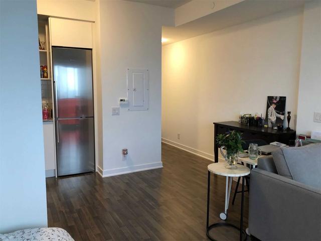 1607 - 120 Parliament St, Condo with 0 bedrooms, 1 bathrooms and 0 parking in Toronto ON | Image 2