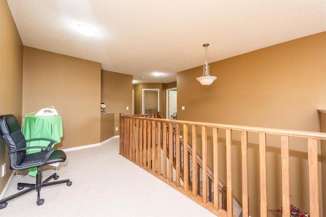 8 Aspen Hills Court Sw, House detached with 4 bedrooms, 3 bathrooms and 4 parking in Calgary AB | Image 10