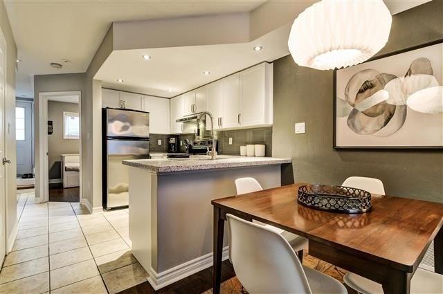 77 - 65 Foundry Ave, Townhouse with 3 bedrooms, 2 bathrooms and 1 parking in Toronto ON | Image 5