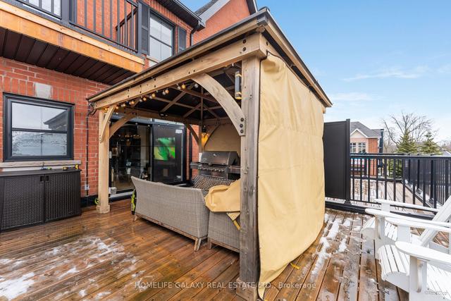 209 - 17 Baldwin St N, Townhouse with 3 bedrooms, 3 bathrooms and 2 parking in Whitby ON | Image 10