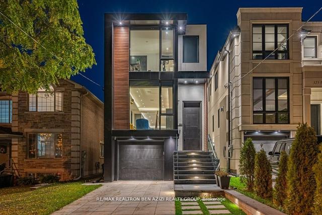 321 Melrose Ave, House detached with 4 bedrooms, 5 bathrooms and 4 parking in Toronto ON | Image 1