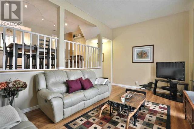 37 - 23 Watsons Lane, Townhouse with 3 bedrooms, 2 bathrooms and 2 parking in Hamilton ON | Image 8