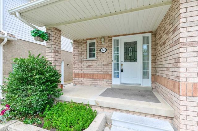 upper - 24 Deforest Dr, House detached with 3 bedrooms, 3 bathrooms and 4 parking in Brampton ON | Image 7