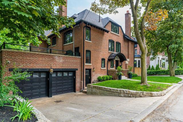 379 Walmer Rd, House detached with 7 bedrooms, 6 bathrooms and 4 parking in Toronto ON | Image 31